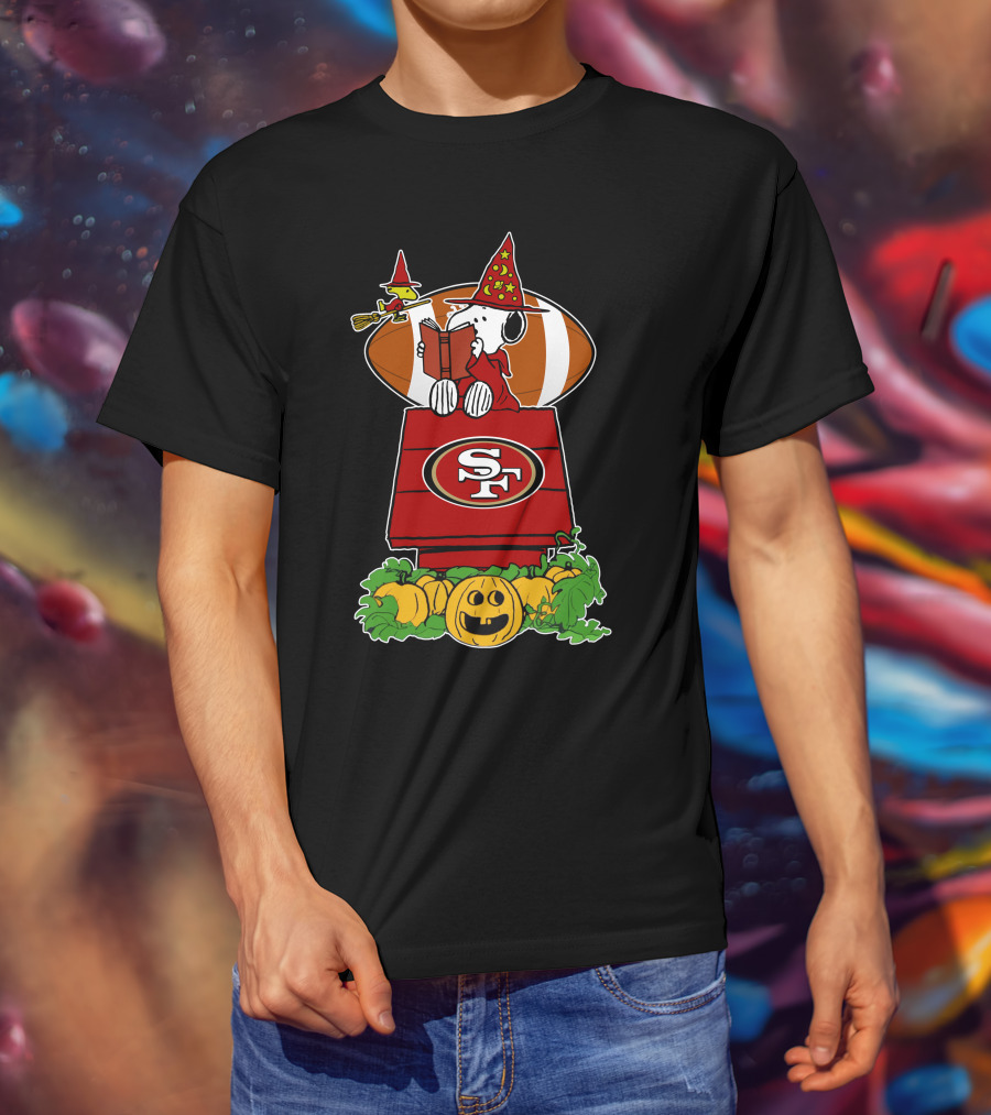 San Francisco 49ers Snoopy Halloween Wizard House Pumpkin Football T-Shirt