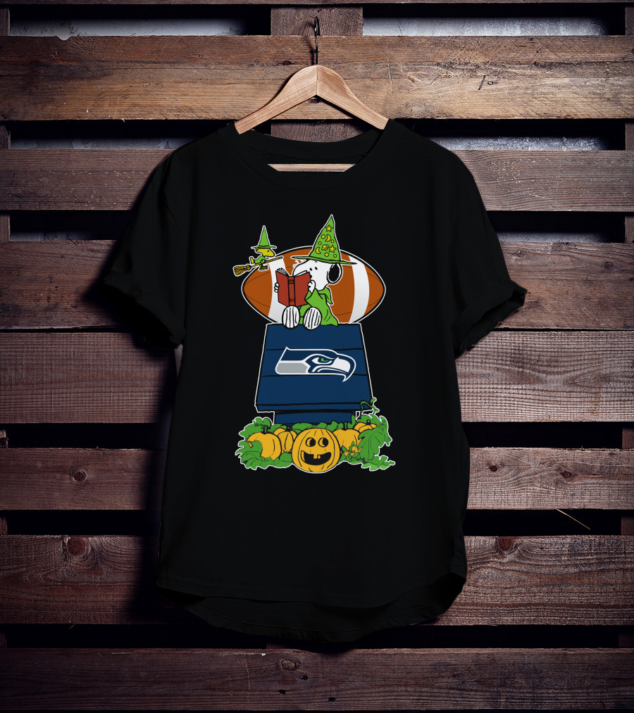 Seattle Seahawks Snoopy Halloween Pumpkin Football Magic T-Shirt