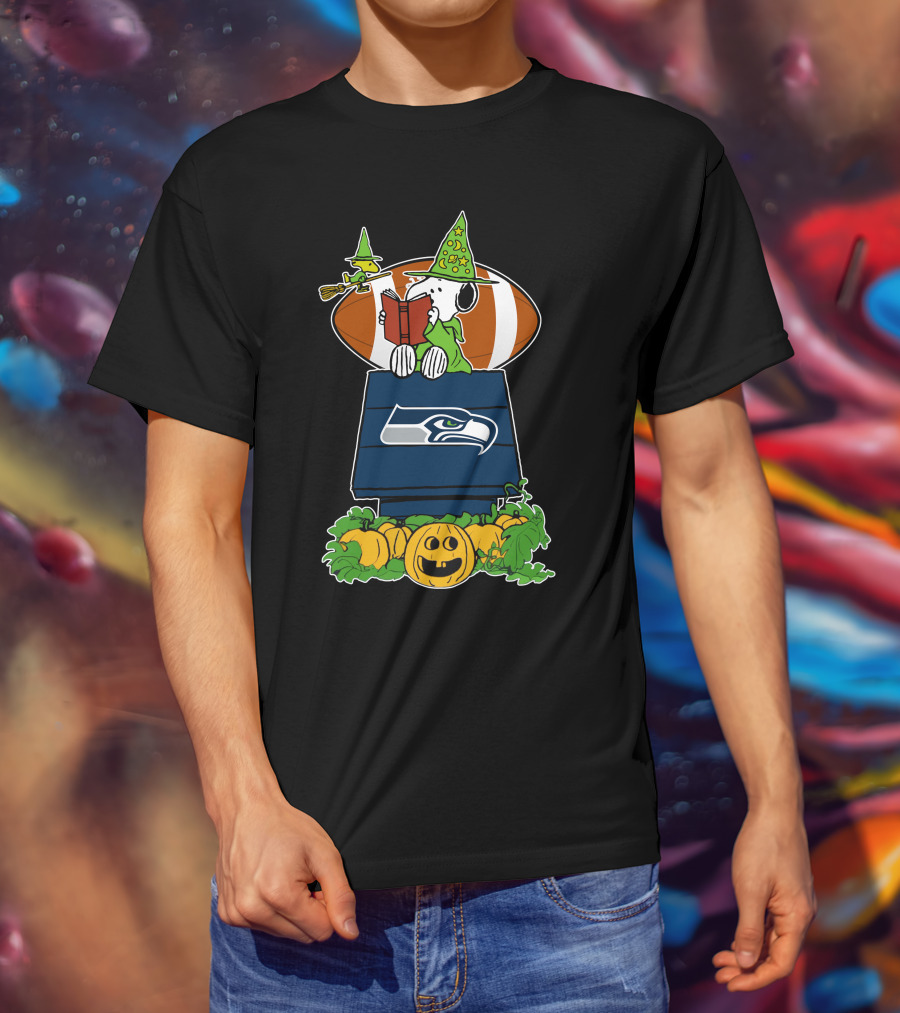 Seattle Seahawks Snoopy Halloween Pumpkin Football Magic T-Shirt