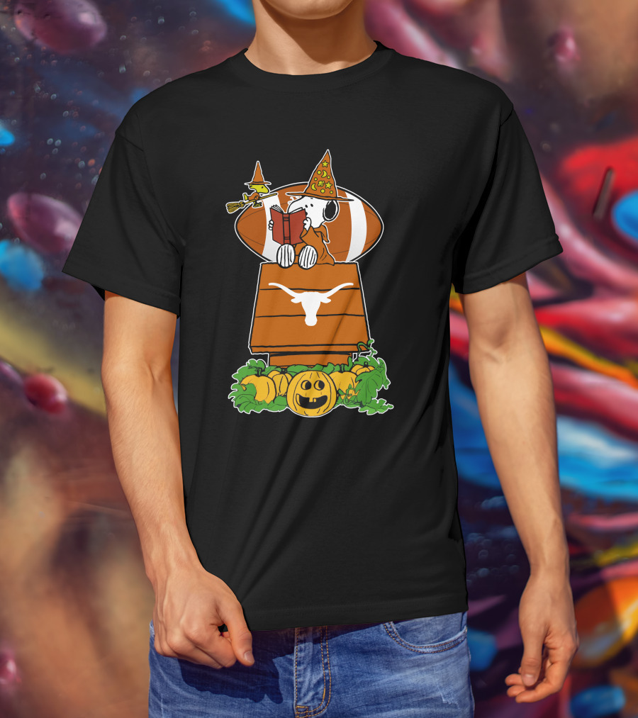 Texas Longhorns Snoopy Halloween Reading On Doghouse With Witch Woodstocks And Pumpkin T-Shirt