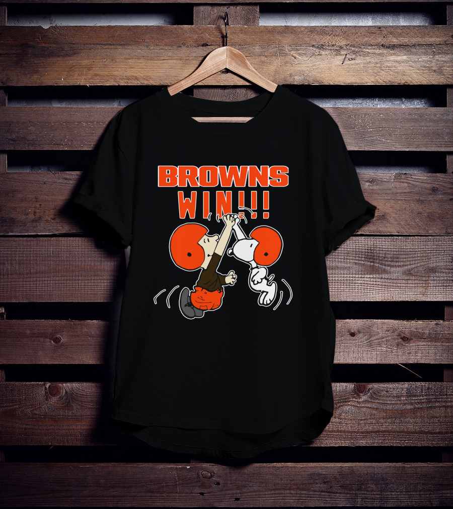 Browns Win!!! Peanuts Characters Celebrate Cleveland Victory T-Shirt