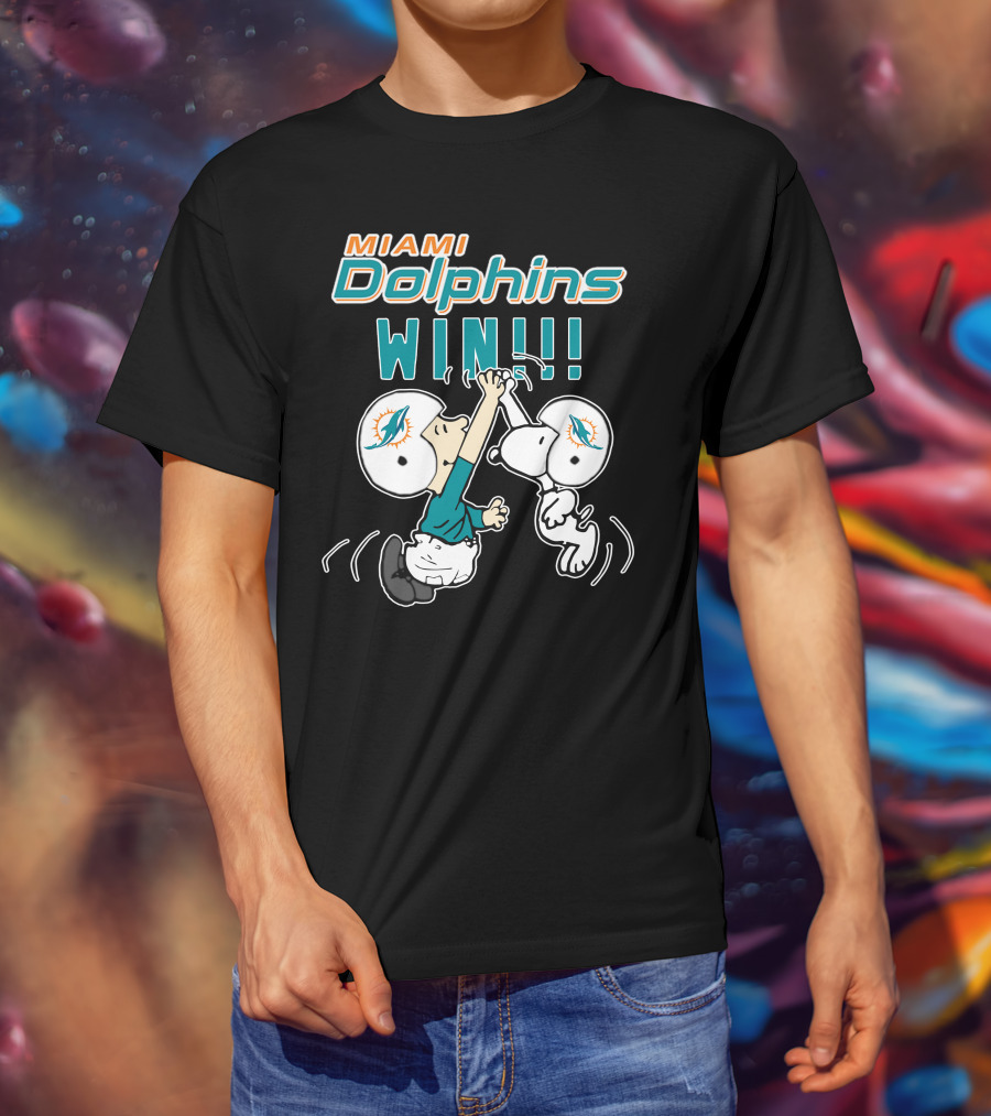 Miami Dolphins Win Peanuts Characters High Five Celebration T-Shirt