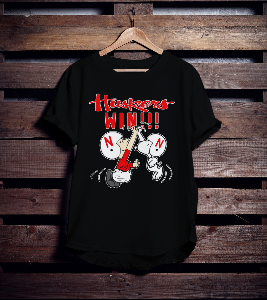 Huskers Win Nebraska Cornhuskers Victory Celebration T-Shirt