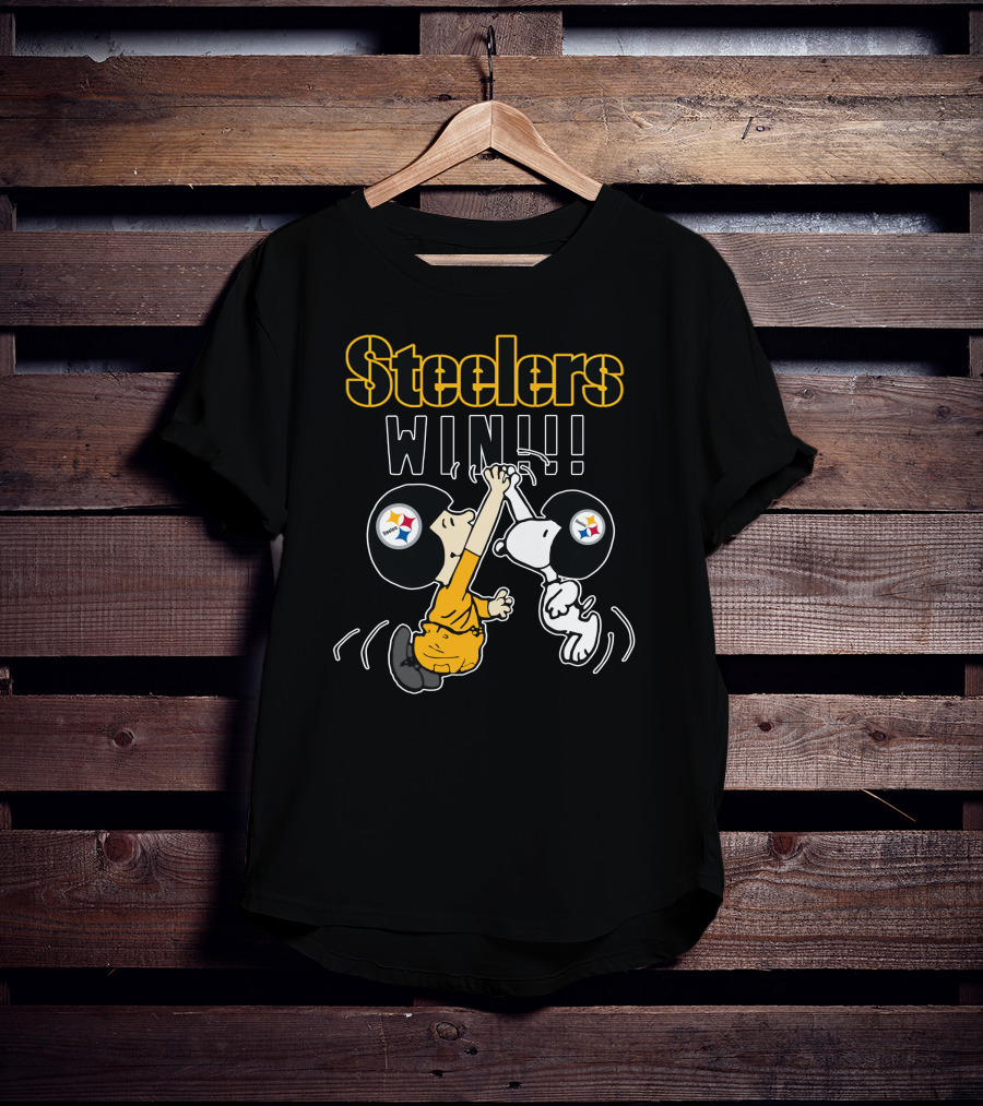 Steelers Win Peanuts High Five Celebration T-Shirt
