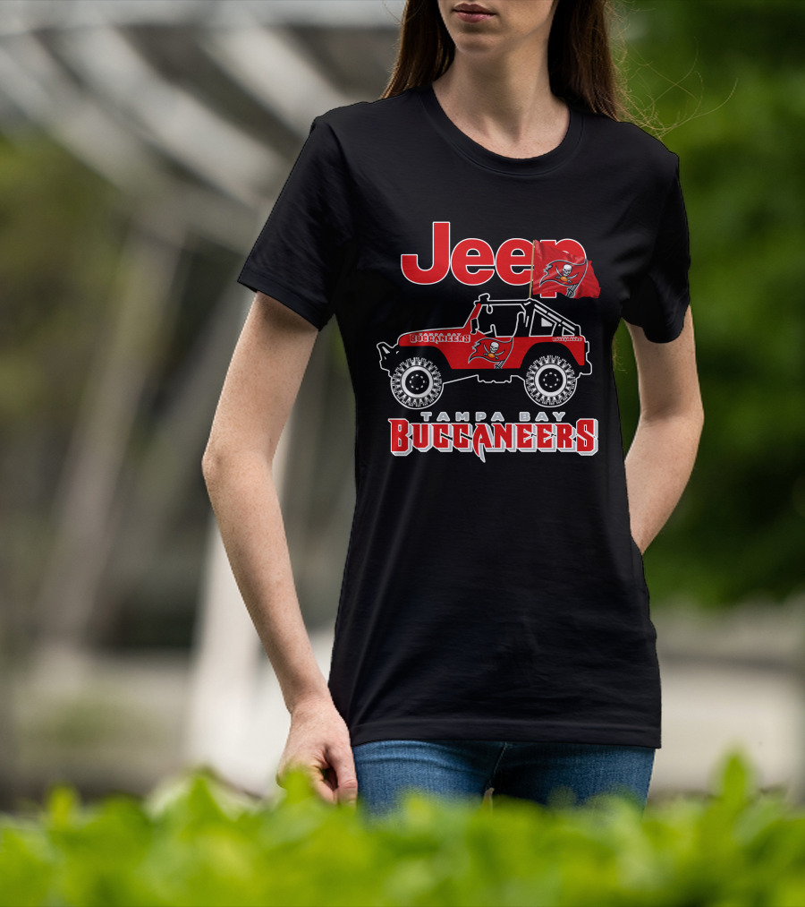 Tampa Bay Buccaneers Jeep With Logo And Flag T-Shirt