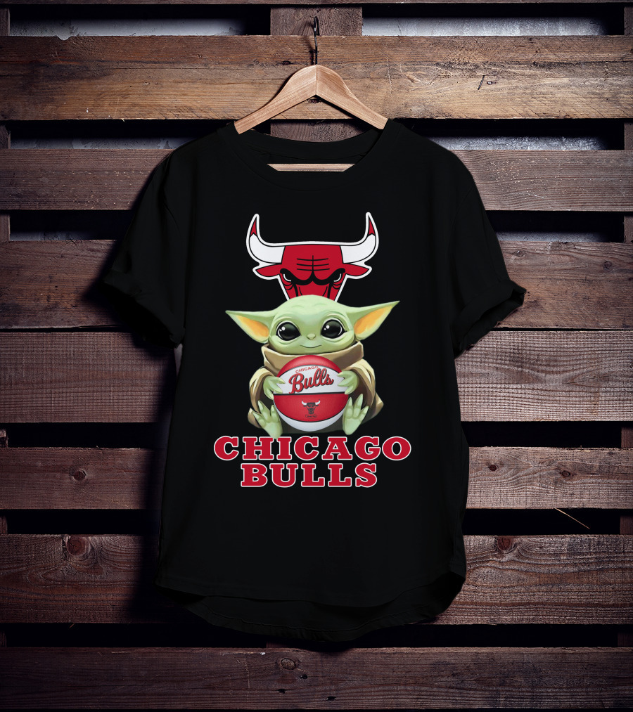 Chicago Bulls Baby Yoda Holding Basketball T-Shirt
