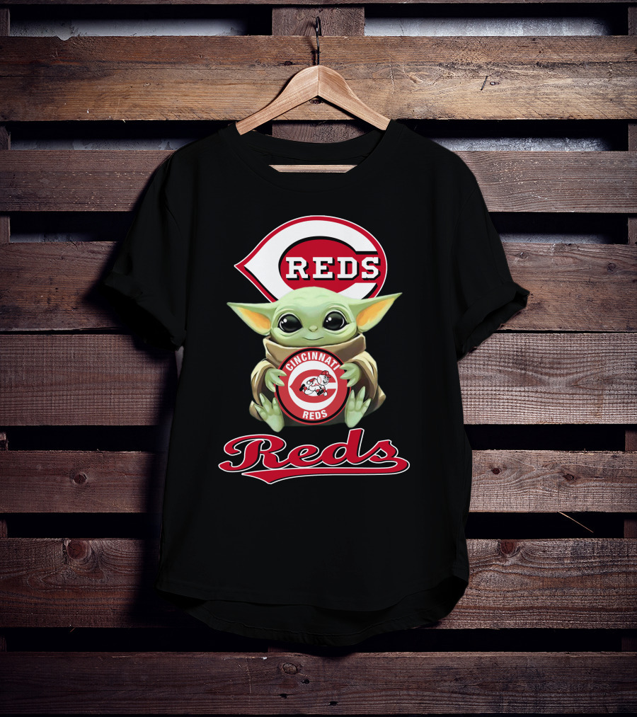 Cincinnati Reds Baby Yoda Holding Reds T-Shirt