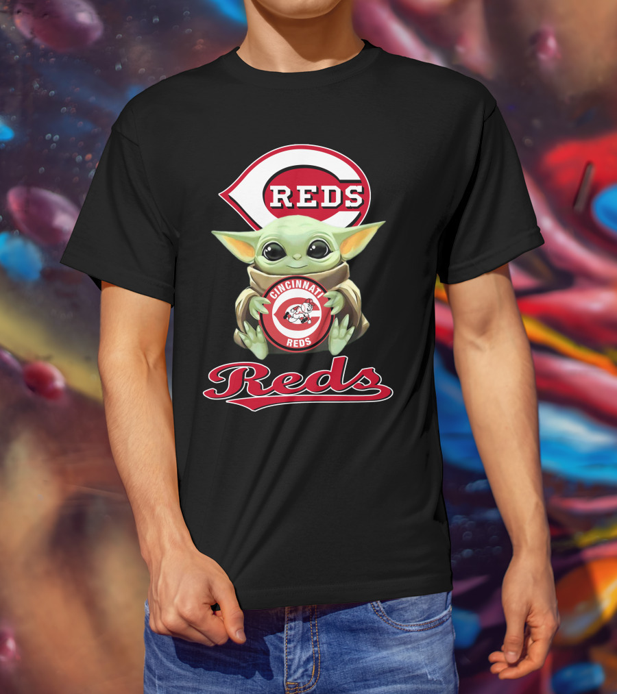 Cincinnati Reds Baby Yoda Holding Reds T-Shirt