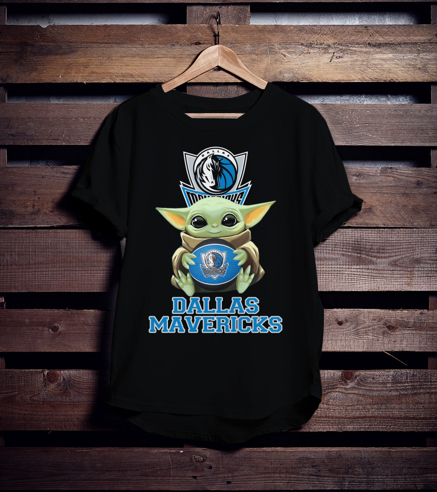 Dallas Mavericks Baby Yoda Holding Basketball T-Shirt