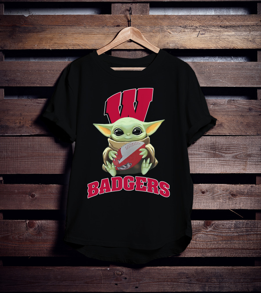 Wisconsin Badgers Baby Yoda Ncaa Football T-Shirt