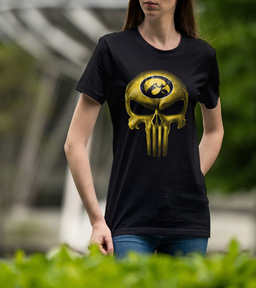 Iowa Hawkeyes Punisher Skull Fan T-Shirt