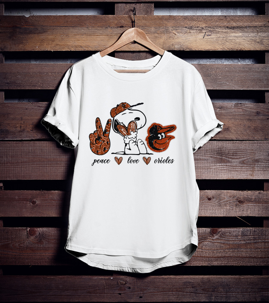 Peace Love Orioles Snoopy Cheerful Baltimore Baseball Spirit T-Shirt