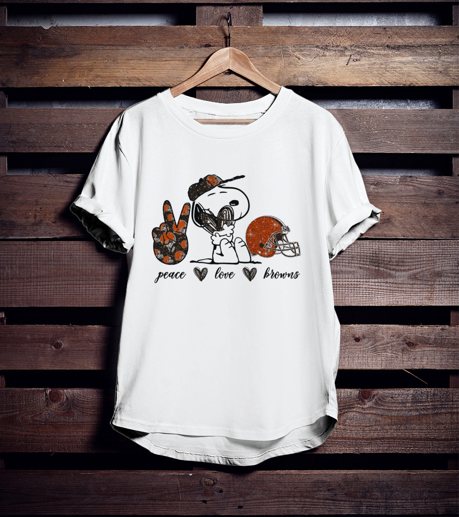Peace Love Cleveland Browns Snoopy Football Fan T-Shirt