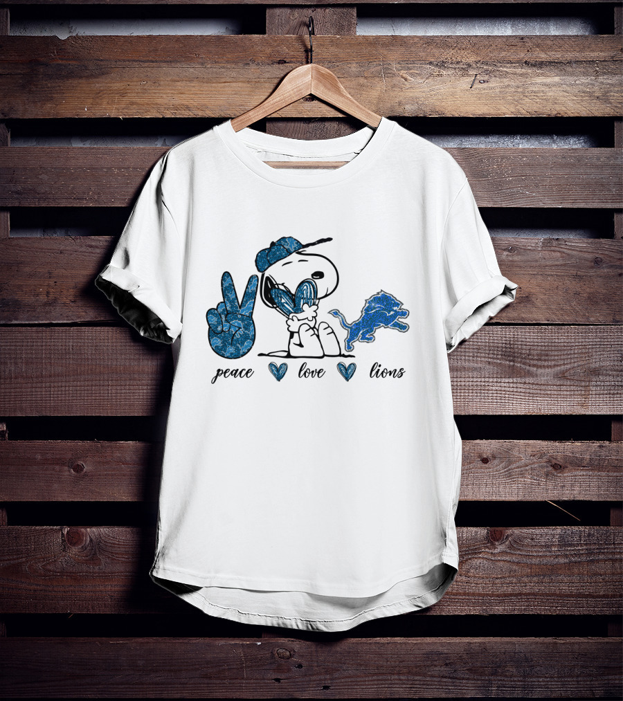 Peace Love Lions Snoopy Detroit Lions Fan T-Shirt