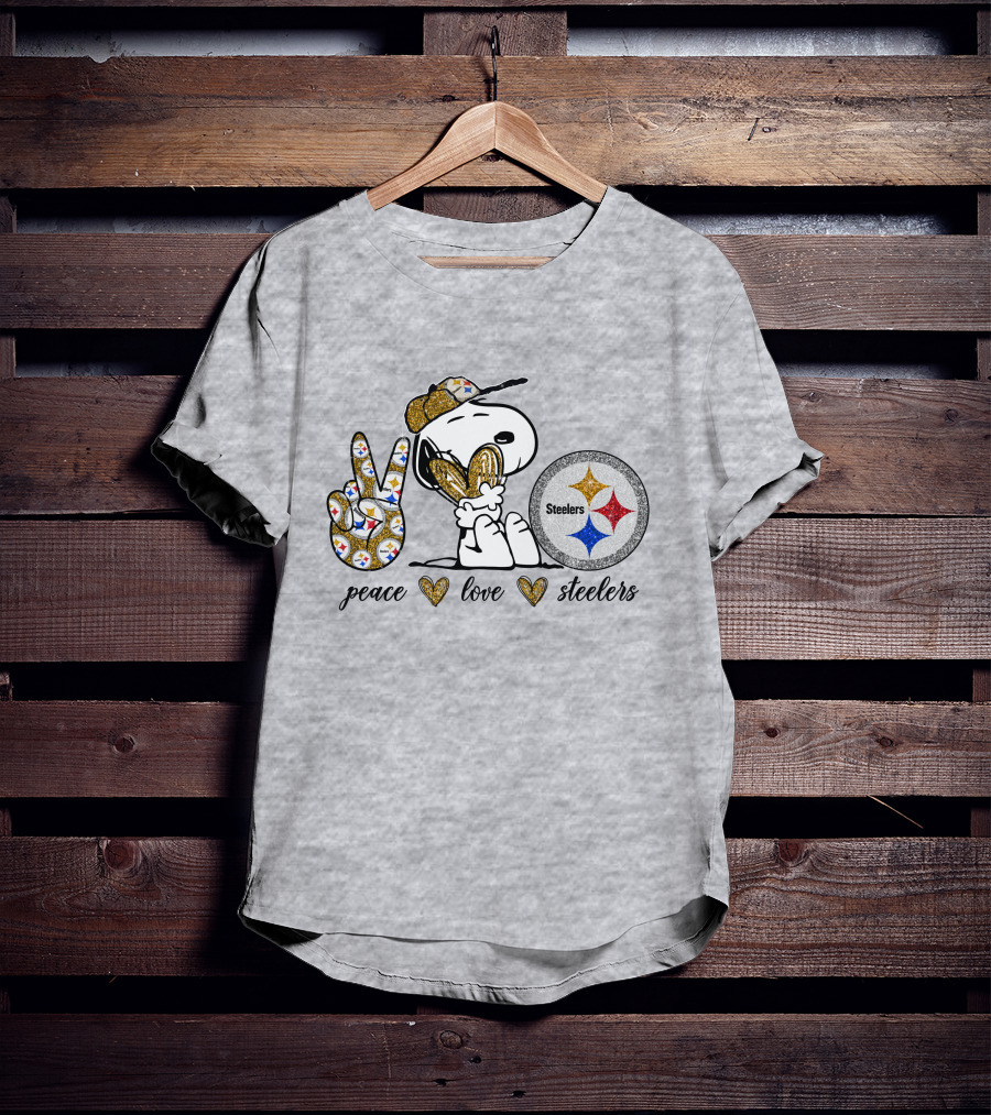 Peace Love Snoopy Steelers Football Hearts T-Shirt
