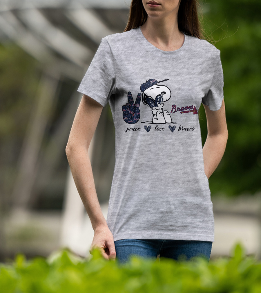 Peace Love Braves Snoopy Fan T-Shirt