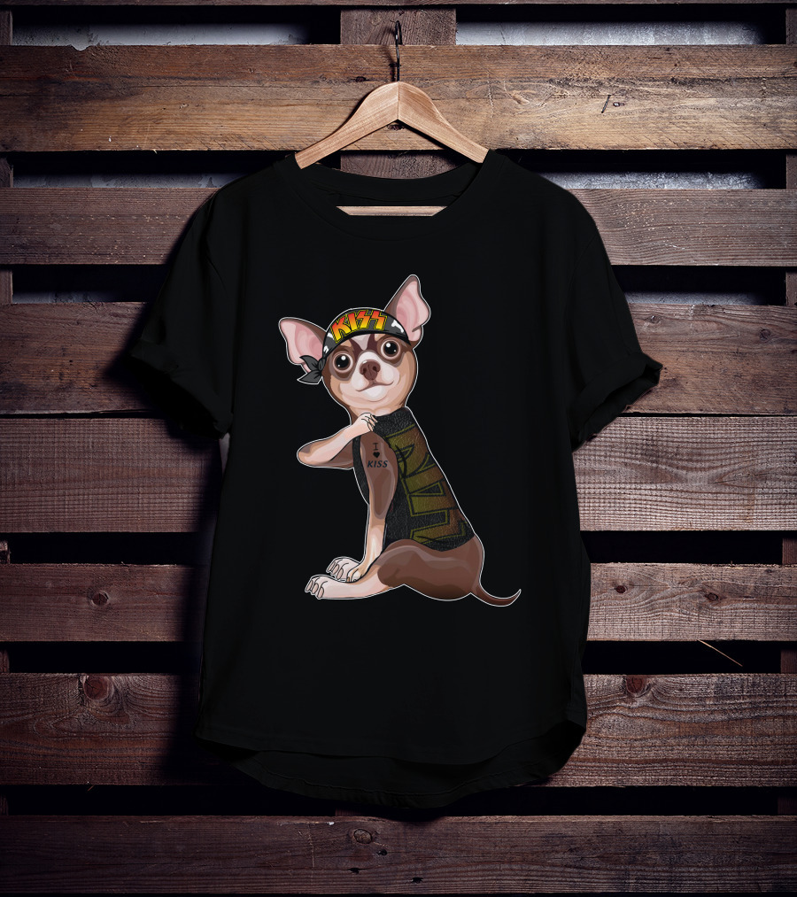 Chihuahua Love I Kiss Bandana Tat Sleeve T-Shirt