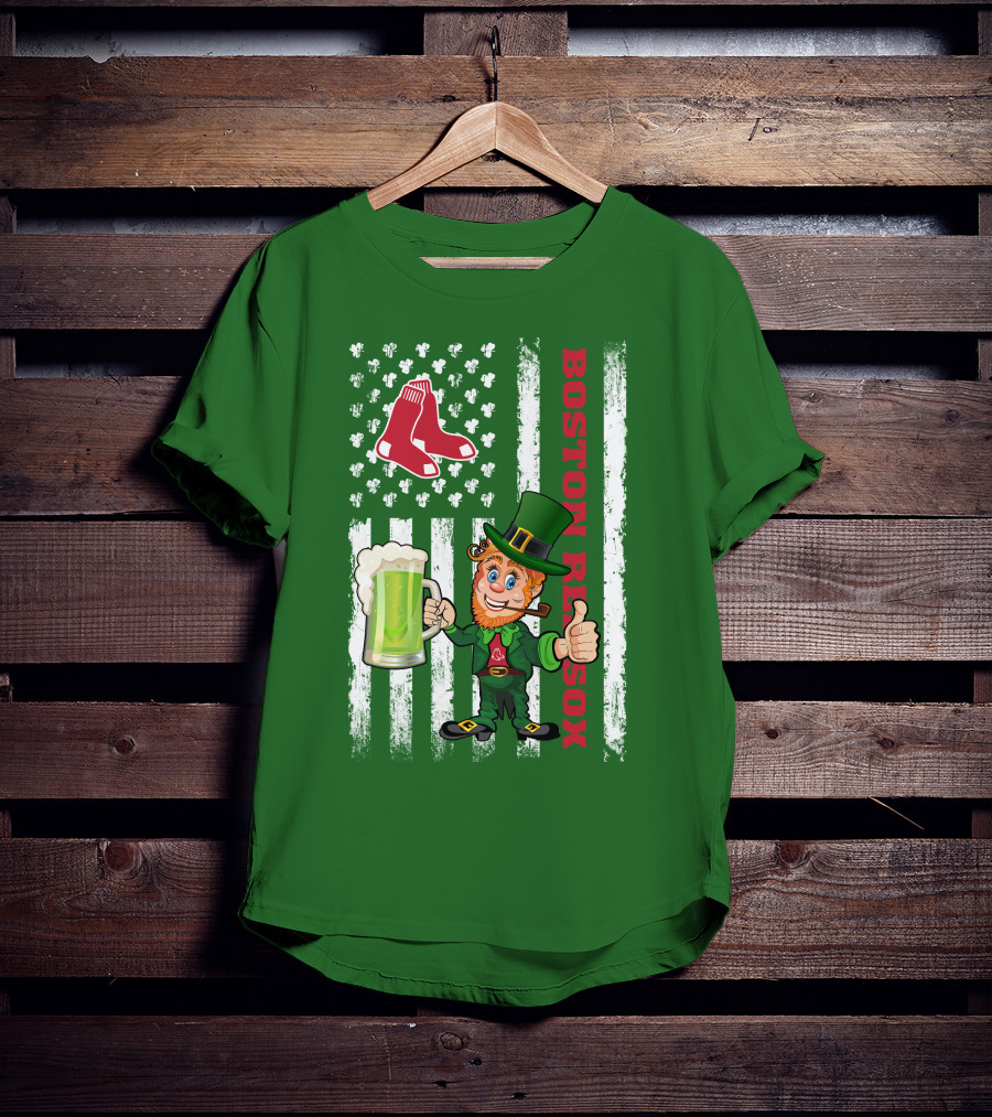 Boston Red Sox St Patrick's Day Leprechaun With Clover Flag And Beer Mug T-Shirt