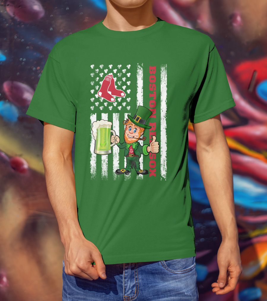 Boston Red Sox St Patrick's Day Leprechaun With Clover Flag And Beer Mug T-Shirt