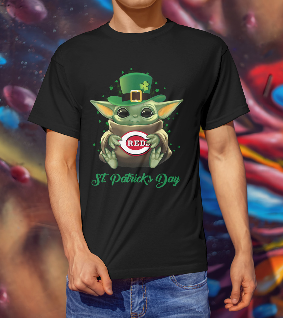 St. Patrick's Day Cincinnati Reds Baby Yoda T-Shirt