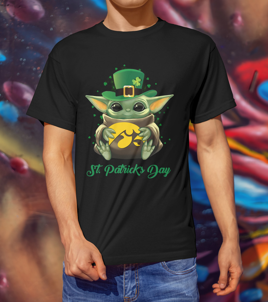 St. Patrick's Day Baby Yoda Iowa Hawkeyes T-Shirt