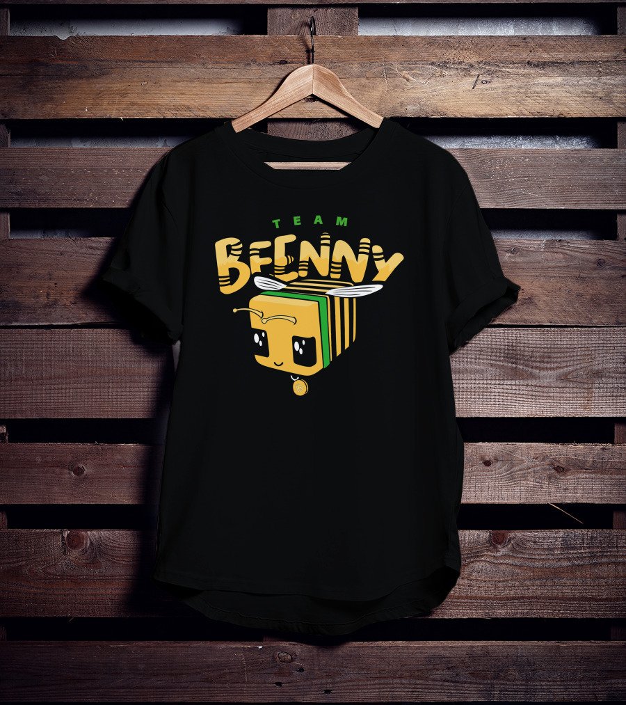TEAM BEENNY Cute Bumblebee Cube Character T-Shirt