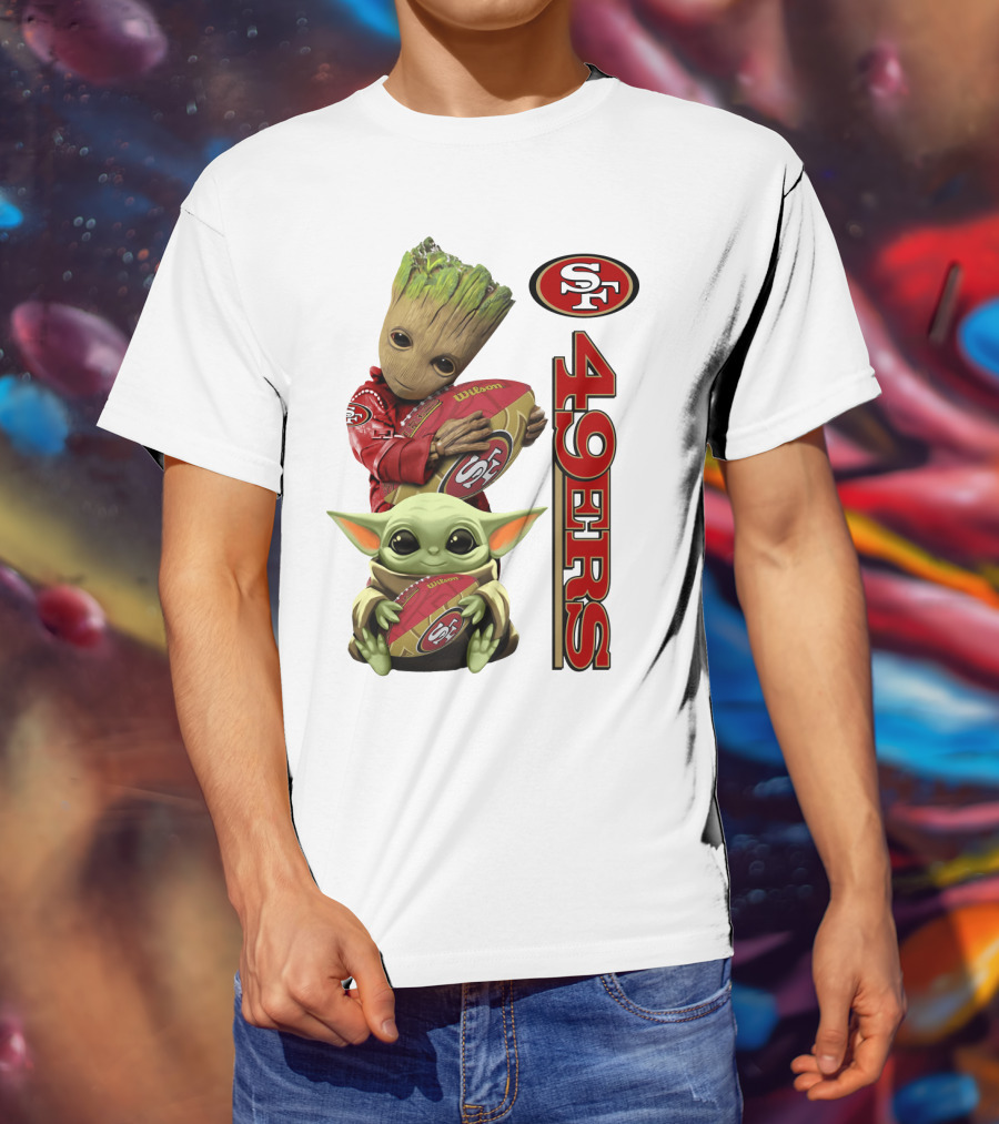 Baby Groot And Baby Yoda Hug San Francisco 49ers Football T-Shirt