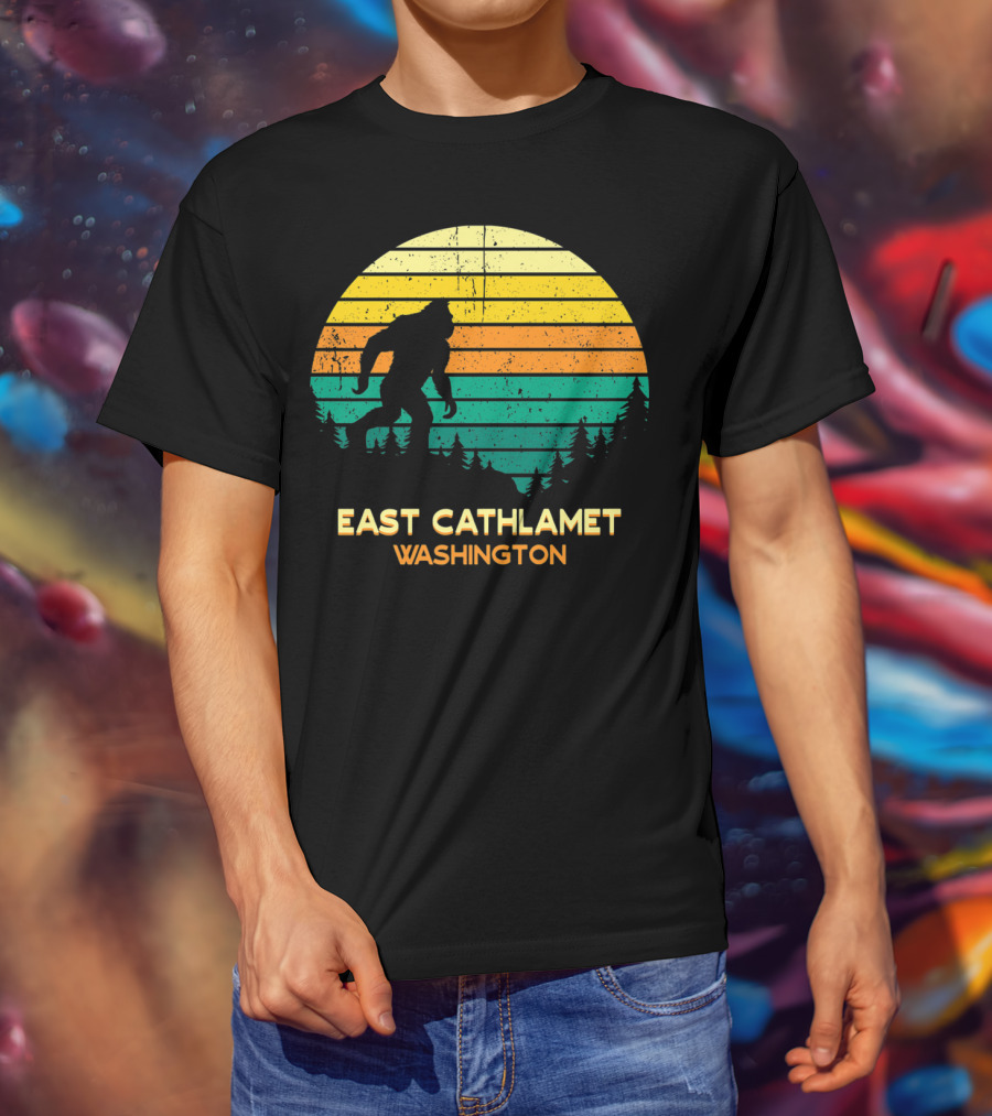 East Cathlamet Washington Bigfoot Retro Sunset Scene T-Shirt
