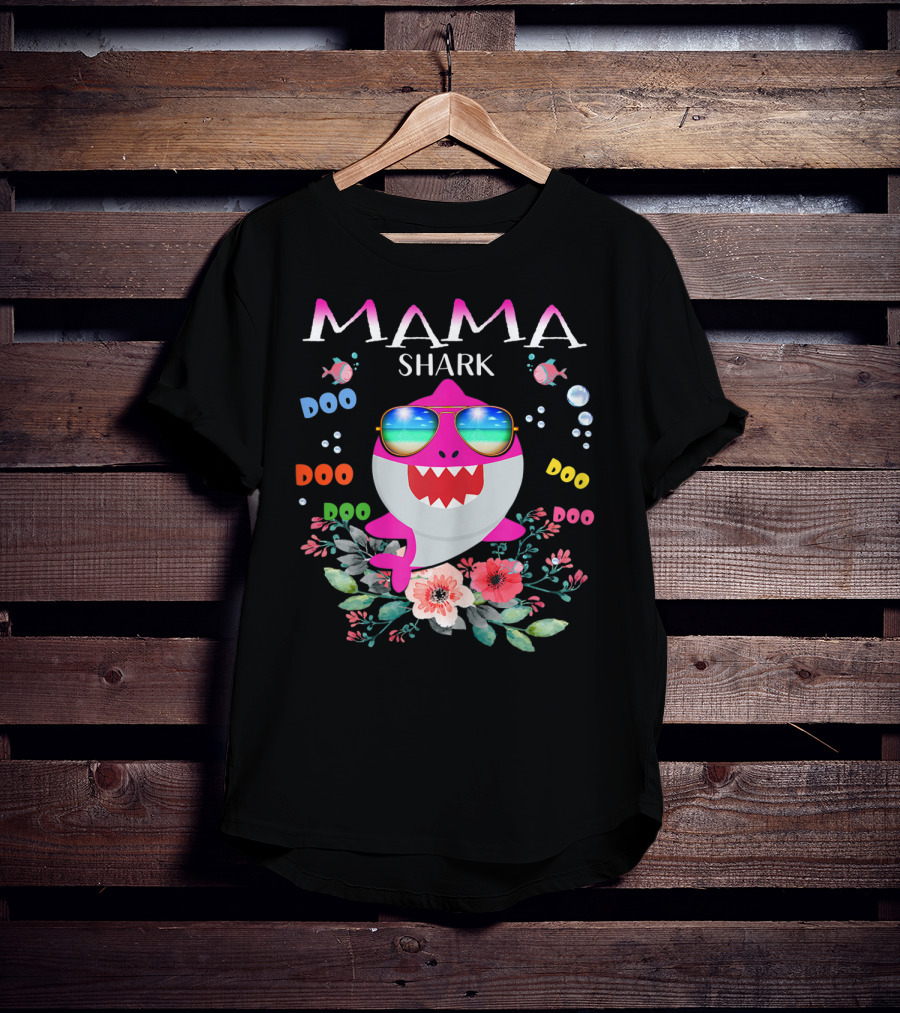 Mama Shark Doo Doo Doo Sunglasses Flowers T-Shirt