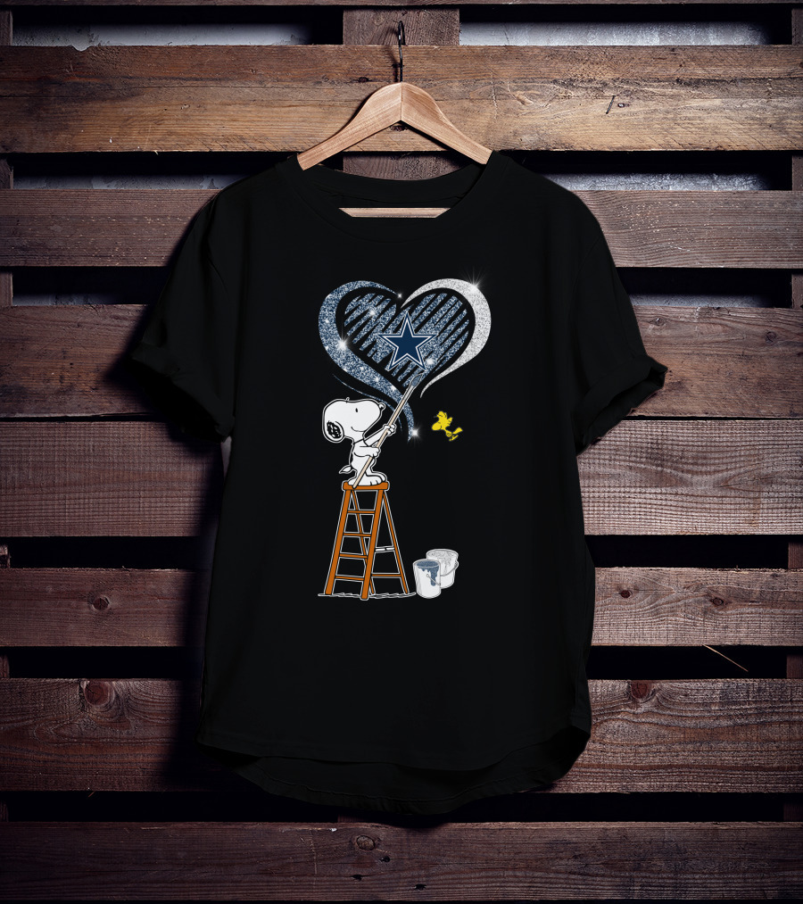 Snoopy And Woodstock Painting Glittery Heart With Dallas Cowboys Star T-Shirt