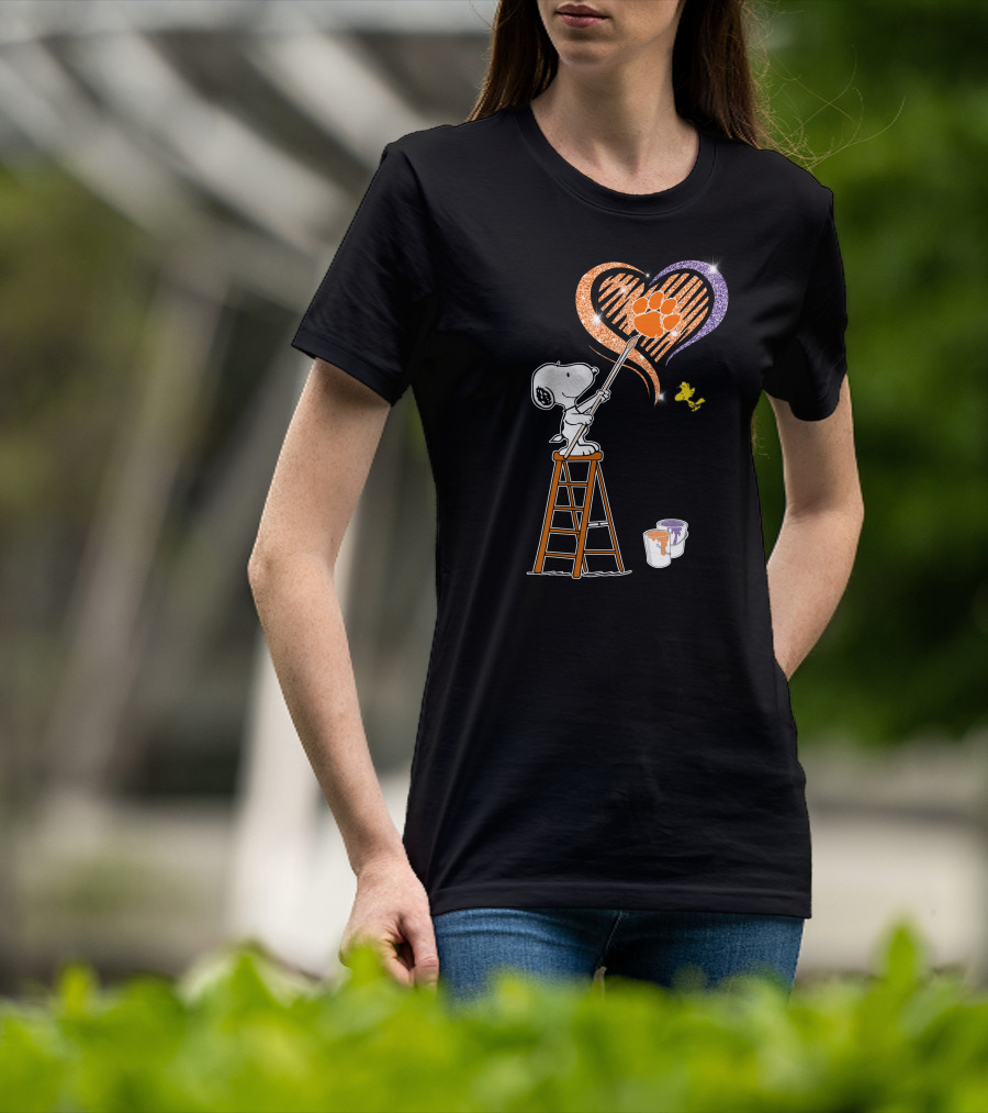 Snoopy Painting Clemson Tigers Heart With Paw Print And Woodstock T-Shirt
