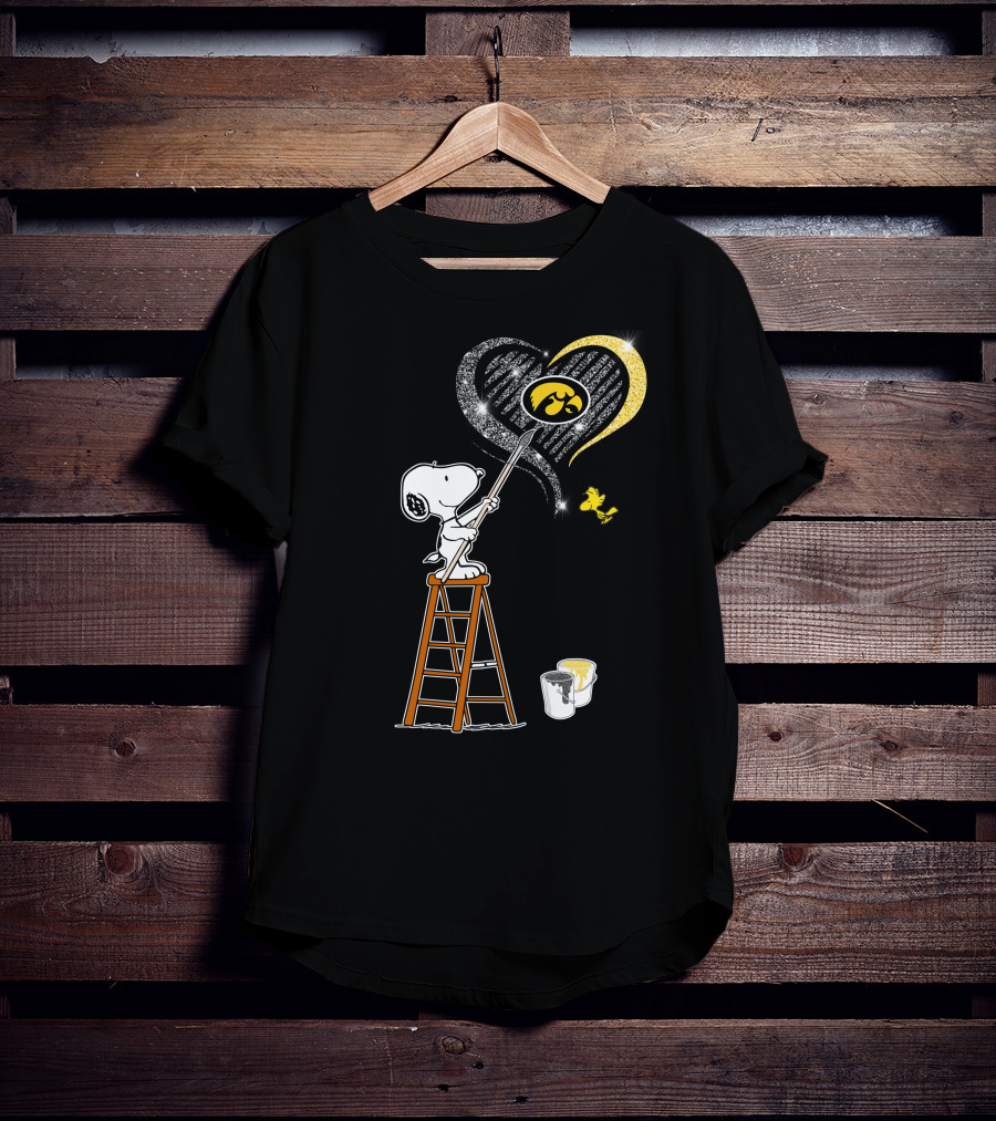 Snoopy Painting Iowa Hawkeyes Heart Ncaa T-Shirt
