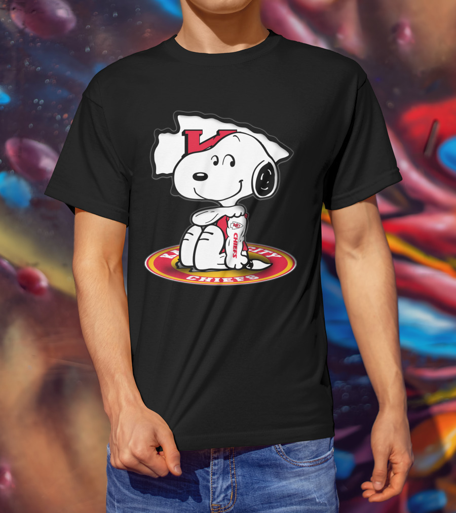 Kansas City Chiefs Snoopy Peanuts Nfl Fan Gear T-Shirt