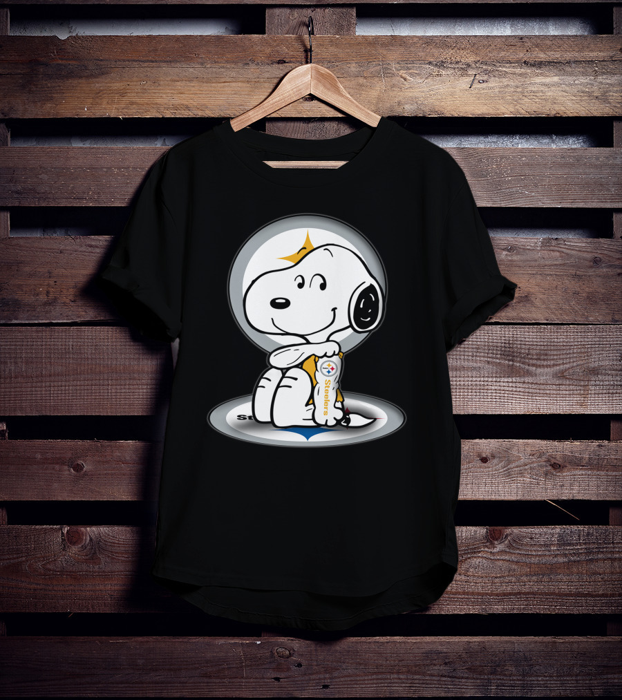 Snoopy Holding Pittsburgh Steelers Football T-Shirt