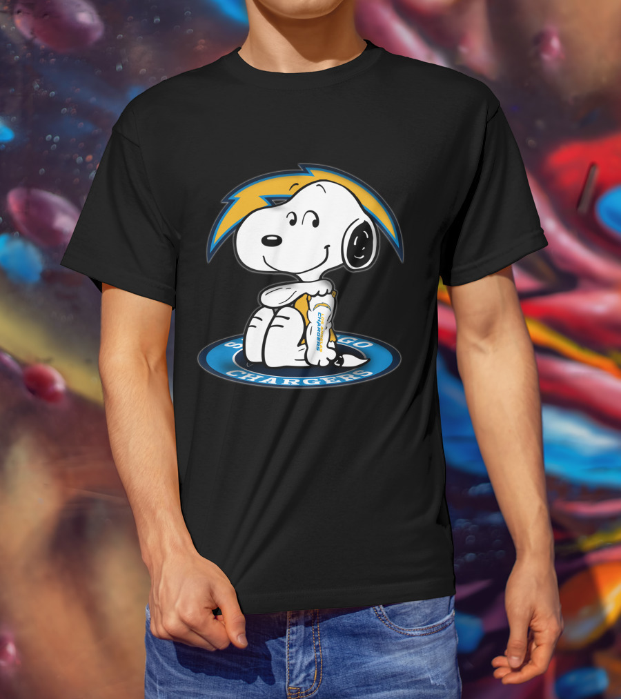 Snoopy Holding Los Angeles Chargers Helmet San Diego Chargers T-Shirt