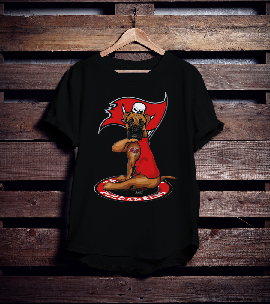 Tampa Bay Buccaneers Dog With Tattoo And Flag T-Shirt