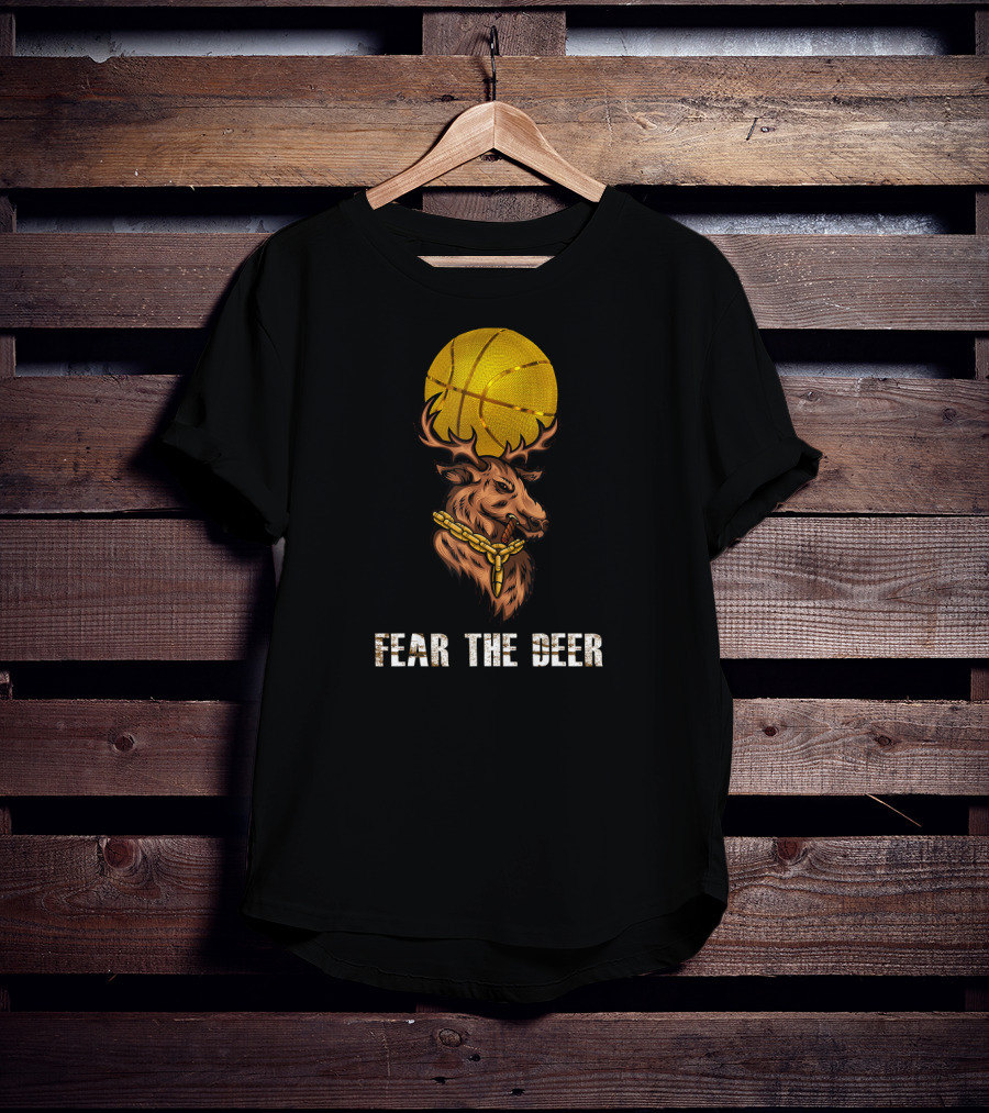 Fear The Deer Milwaukee Basketball Buck With Gold Chain And Basketball T-Shirt