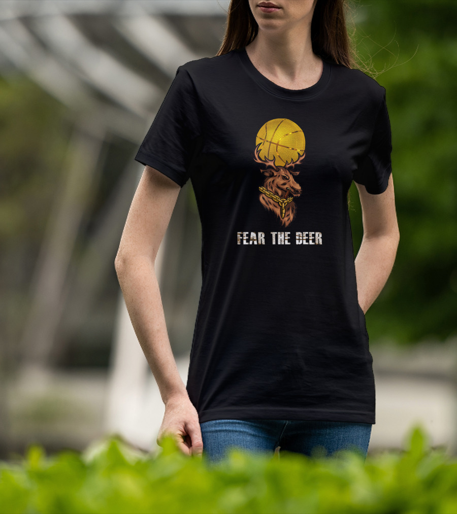 Fear The Deer Milwaukee Basketball Buck With Gold Chain And Basketball T-Shirt