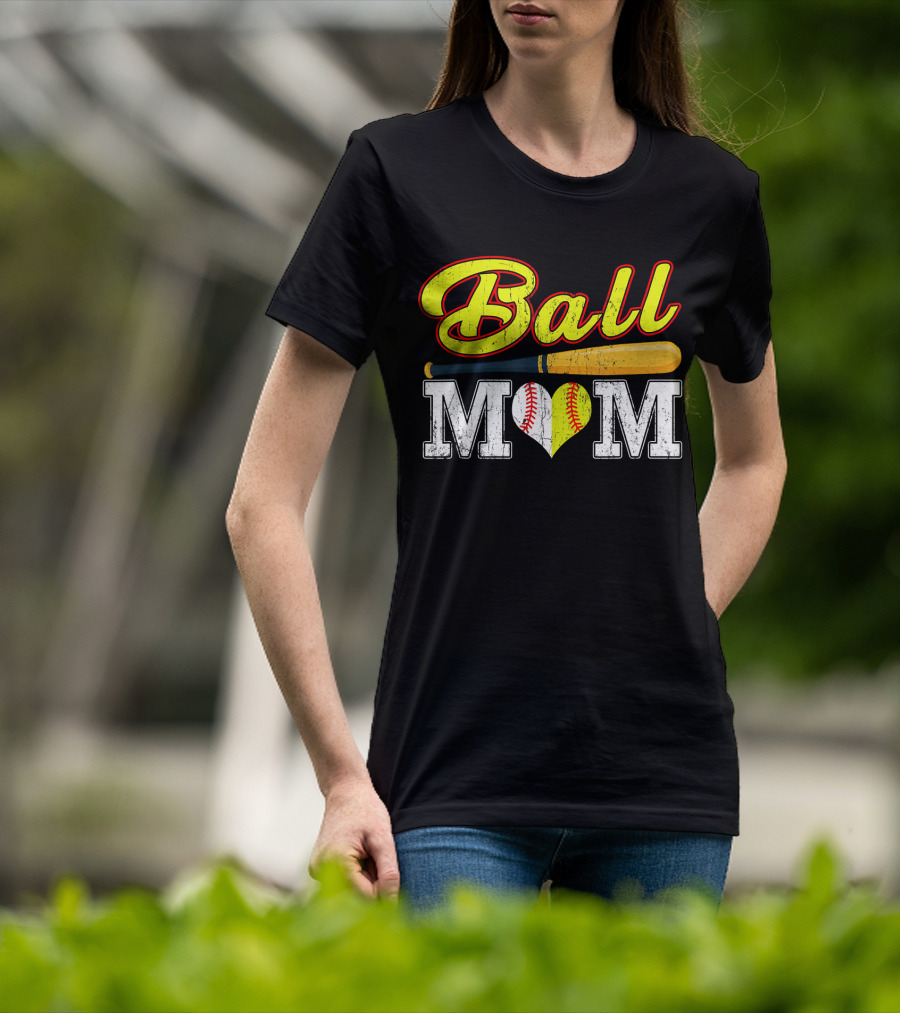 Ball Mom Softball Baseball Heart Bat T-Shirt