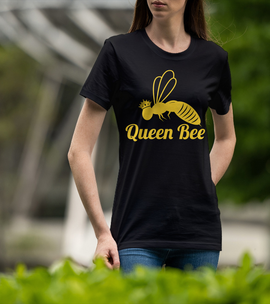 Queen Bee Funny Beekeeper Beekeeping T-Shirt