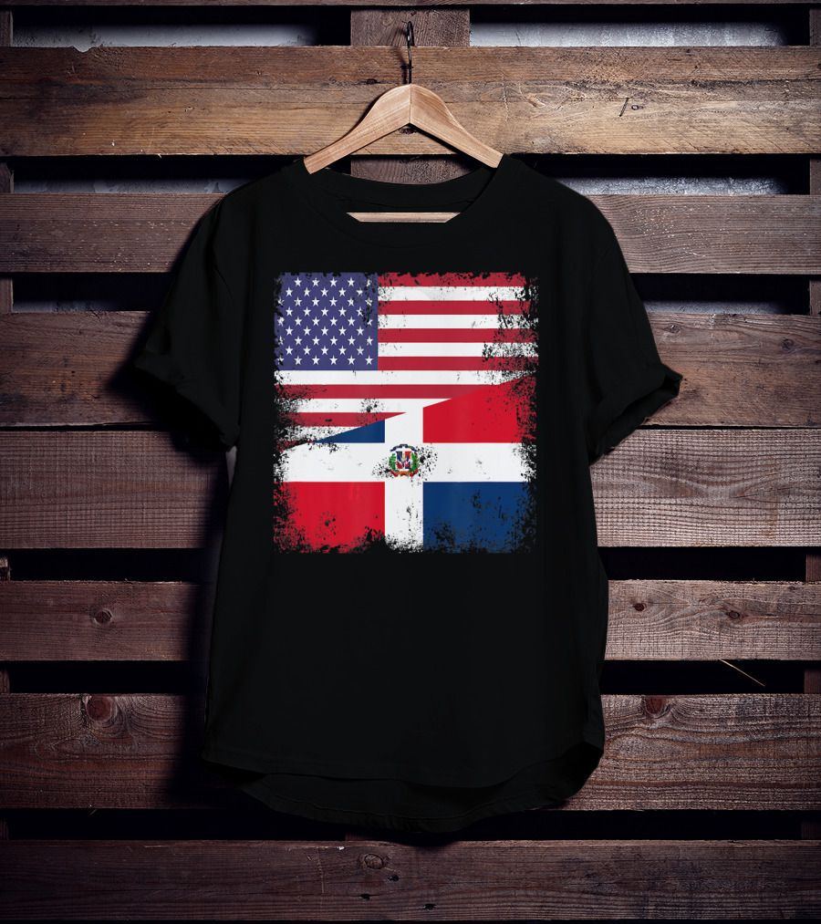 Half Dominican Flag Vintage USA American Dominican Grunge T-Shirt