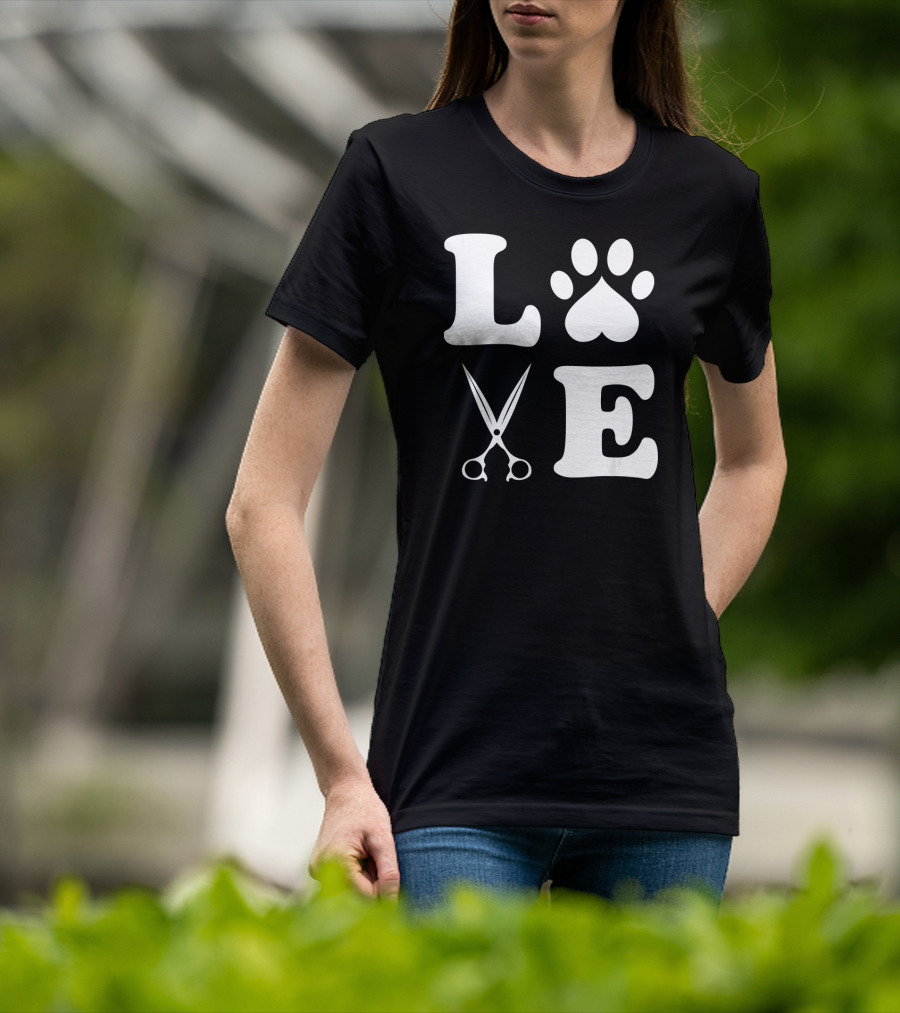 LOVE Dog Grooming With Scissors And Paw Prints T-Shirt