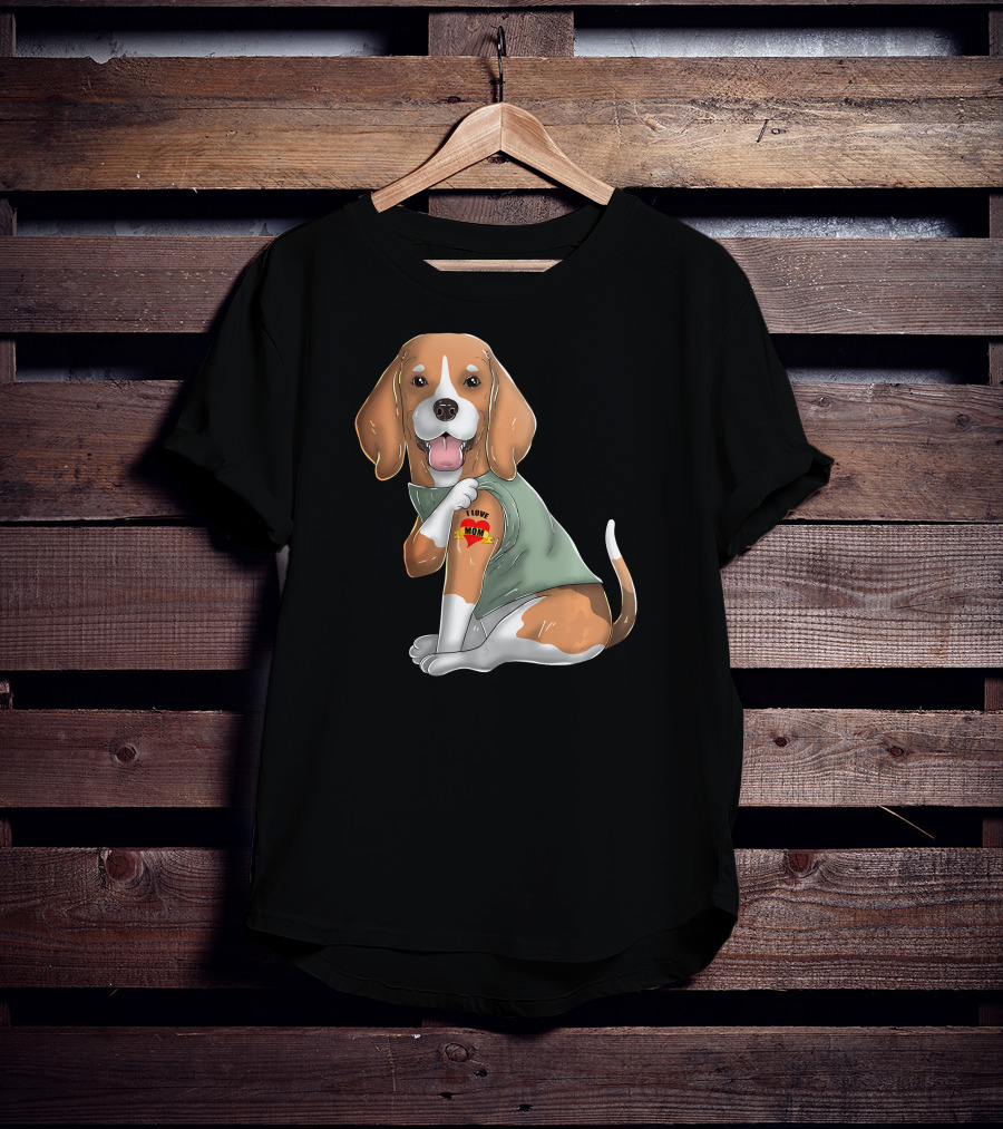 Beagle I Love Mom Tattoo On Dog's Arm T-Shirt