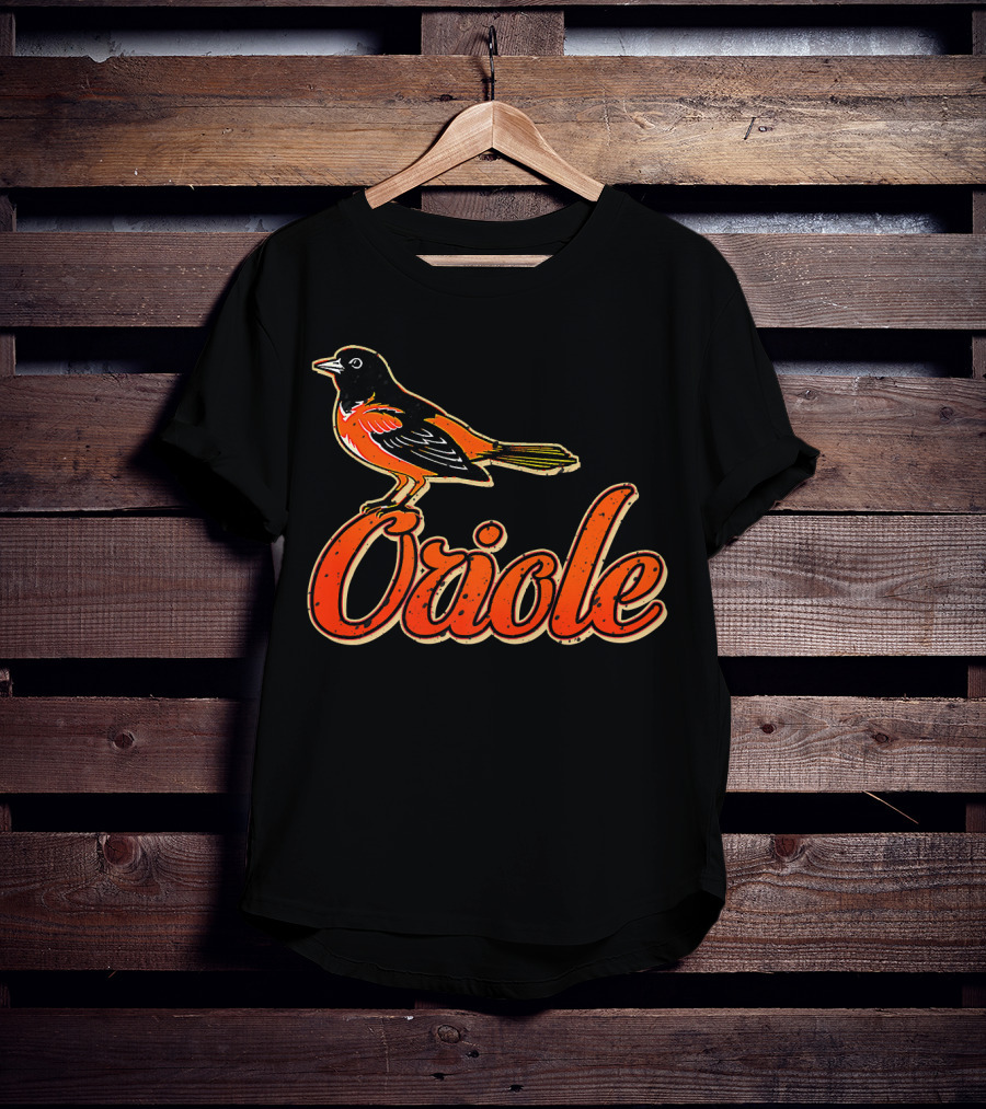 Vintage Oriole Bird Script Text Amazing Bird T-Shirt