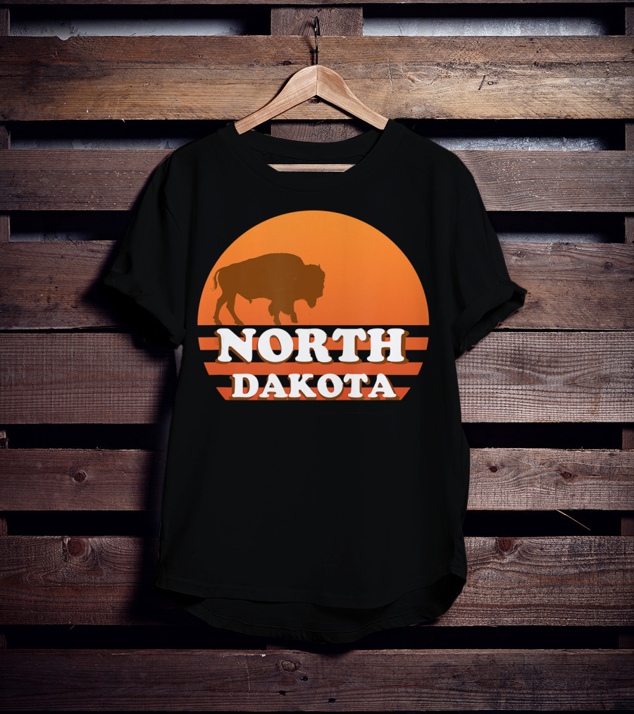 Vintage Sunset North Dakota 70s 80s Retro Buffalo T-Shirt