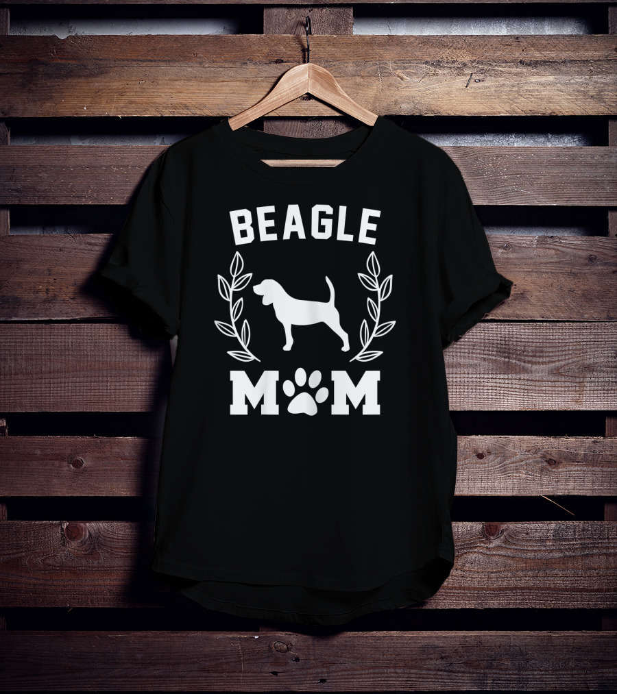 Beagle Mom Funny Beagle Dog Owner Paw Laurel T-Shirt