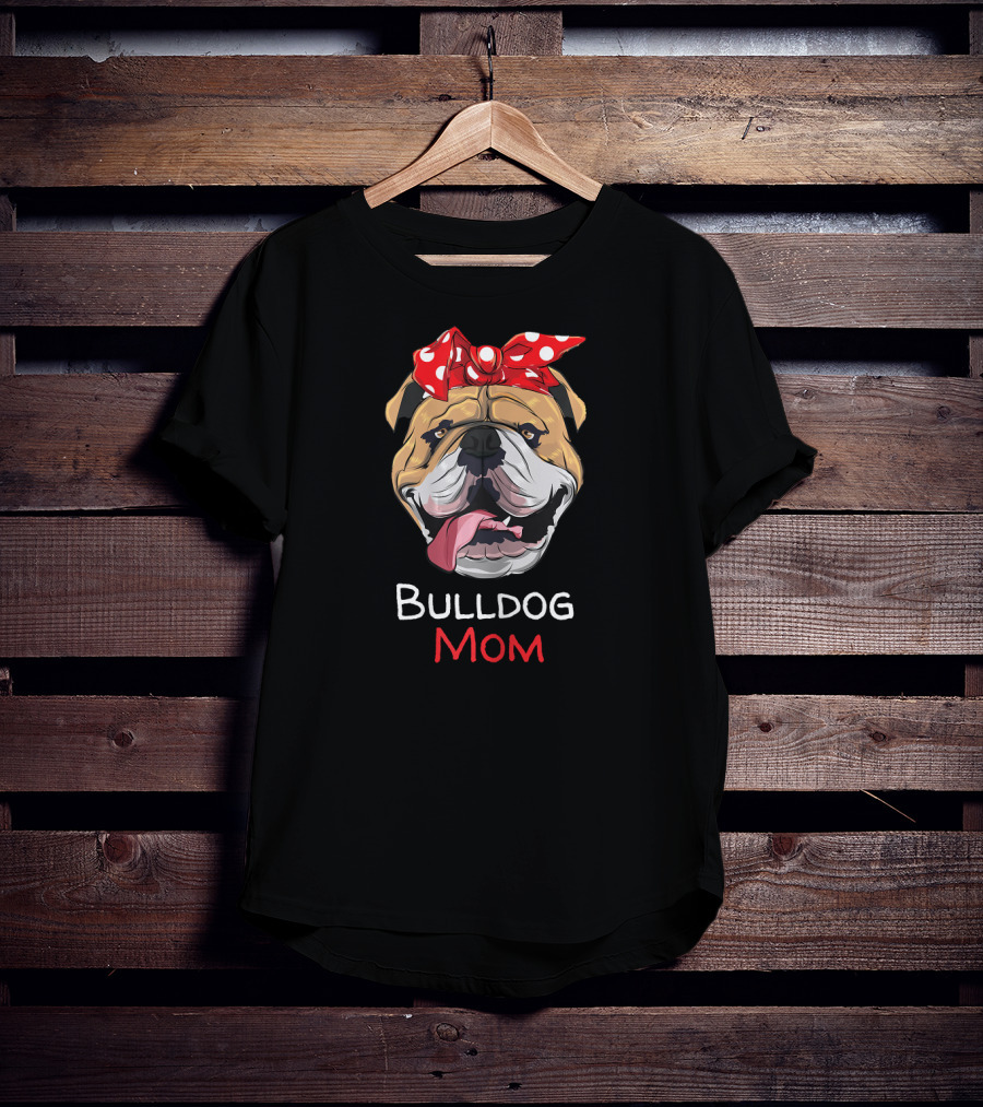 Bulldog Mom Funny English Bulldog With Red Polka Dot Bow T-Shirt