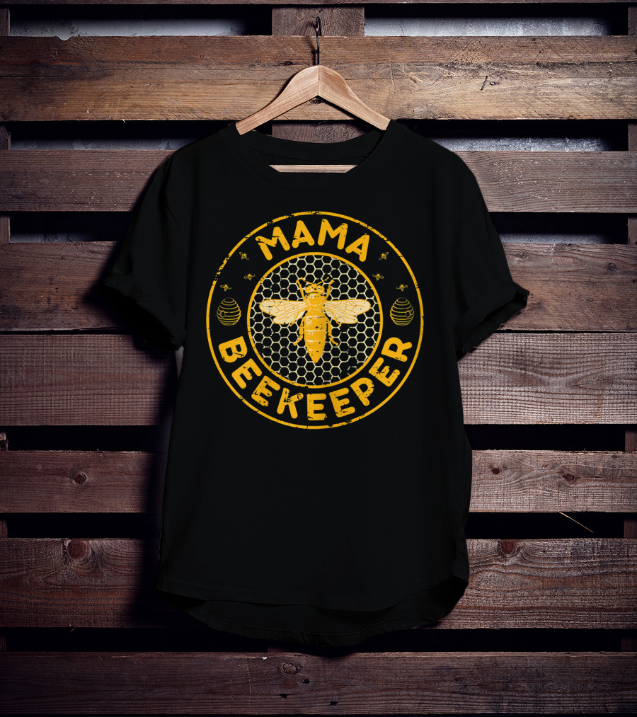 Mama Beekeeper Honeycomb Bee Buzzing T-Shirt
