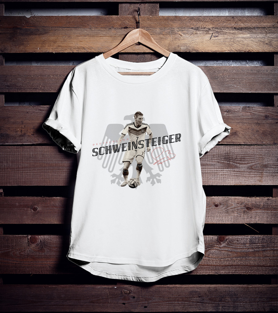 Deutschland Schweinsteiger Soccer Player Avec Ballon T-Shirt