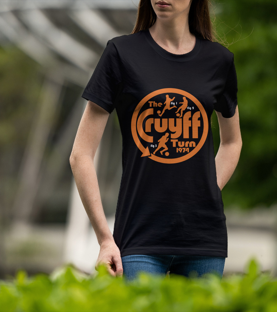 The Cruyff Turn 1974 Football Silhouette Circle T-Shirt